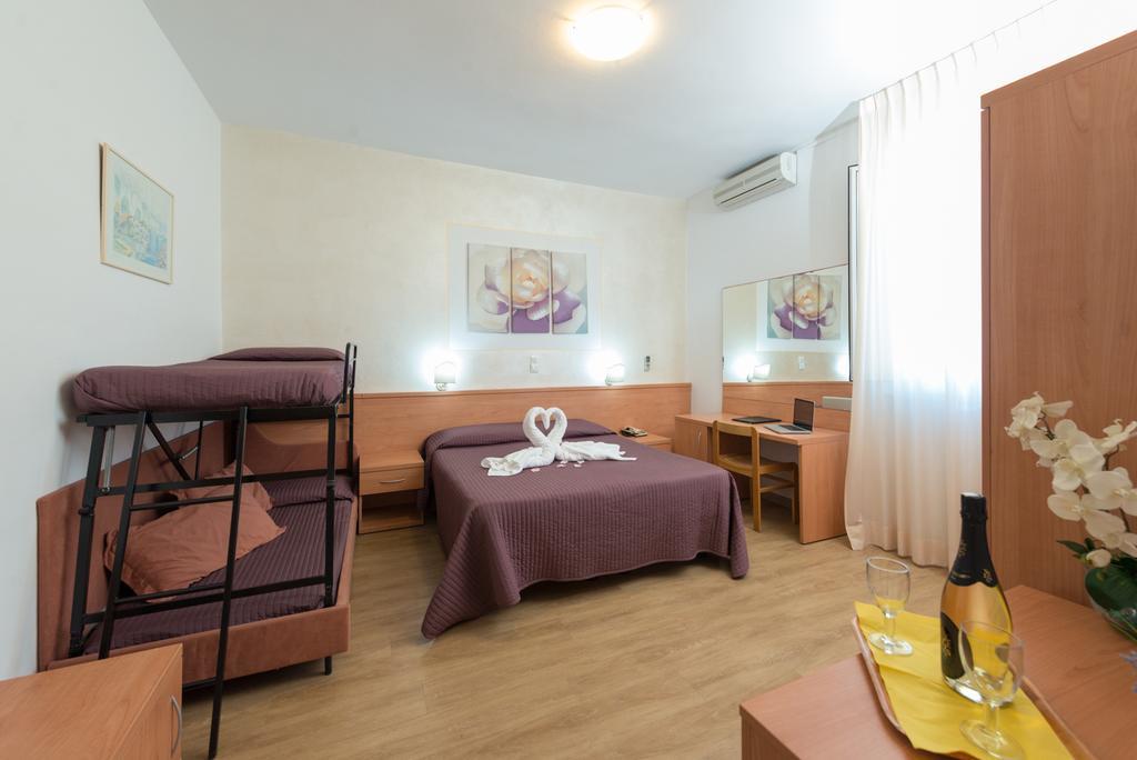 Hotel Biagi & Residence Lido di Camaiore Luaran gambar